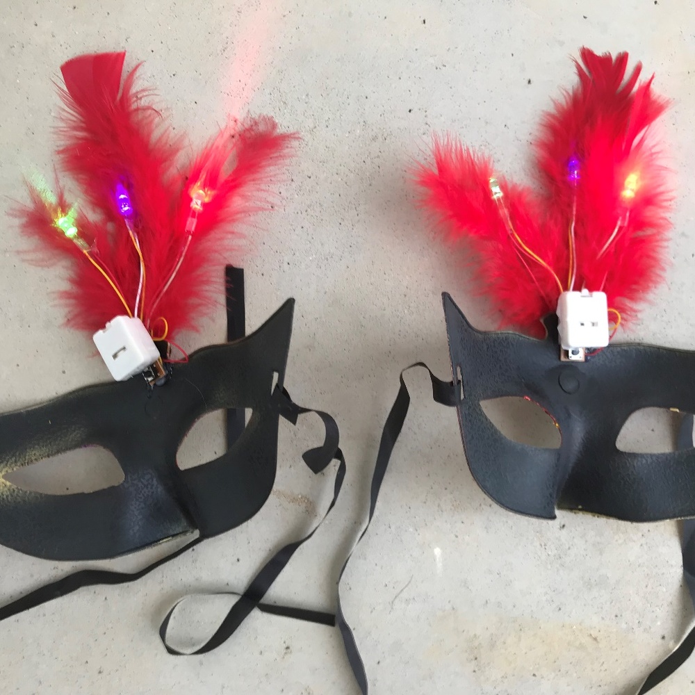 New year Party Mask Light Up Red Feather Disco - Picture 6 of 8